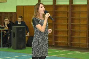 Сольный номер в исполнении Валерии Тюриной